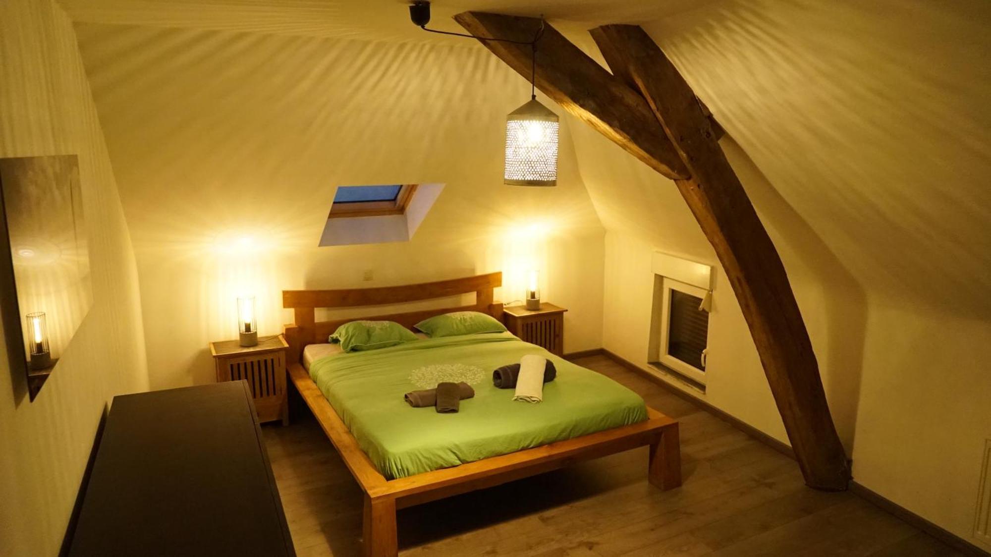 Maison 3 chambres proximité aéroport et grand axes Charleroi Esterno foto