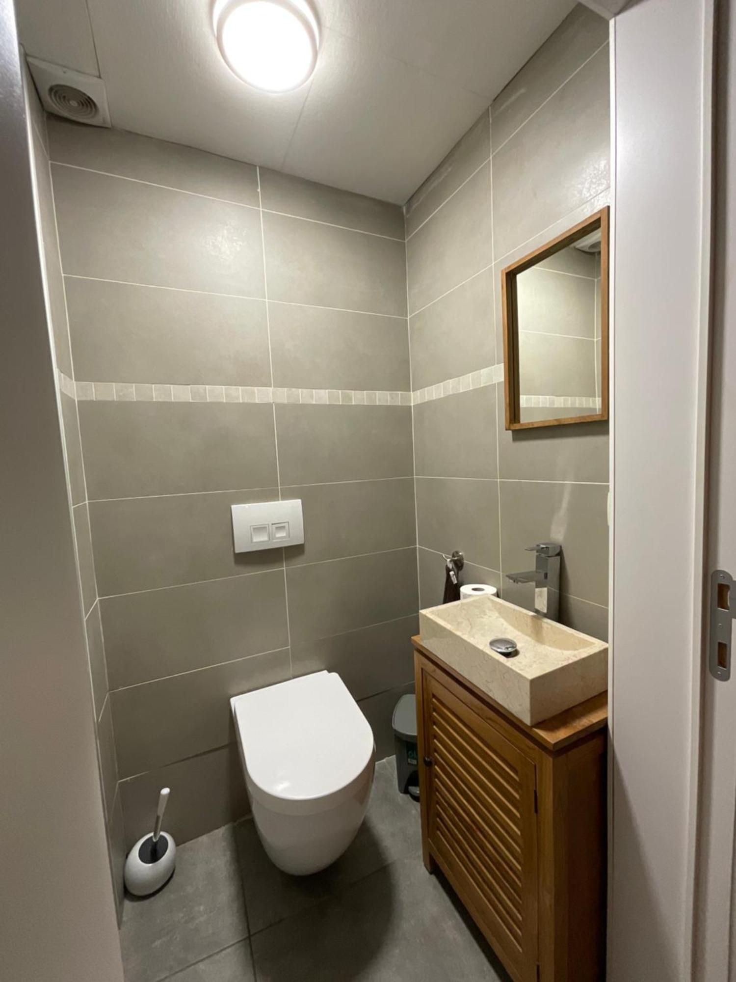 Maison 3 chambres proximité aéroport et grand axes Charleroi Esterno foto