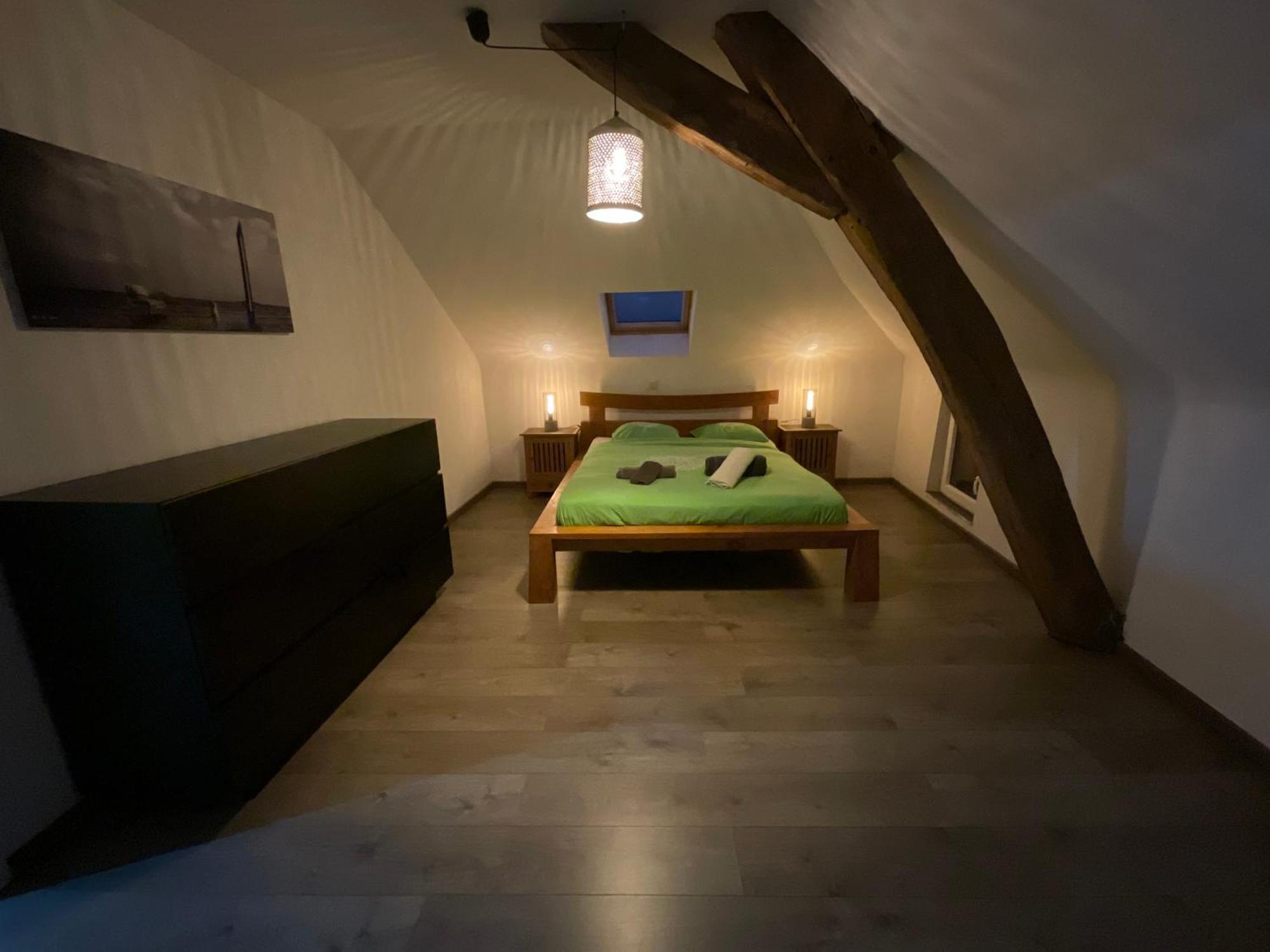 Maison 3 chambres proximité aéroport et grand axes Charleroi Esterno foto
